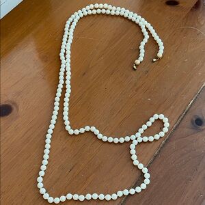 Pearl necklace 29 inches long nwot